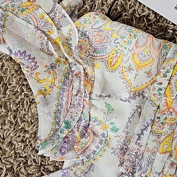 NWT LINI Naomi Ruffled V Neck Mini Dress Medium - Picture 7 of 14